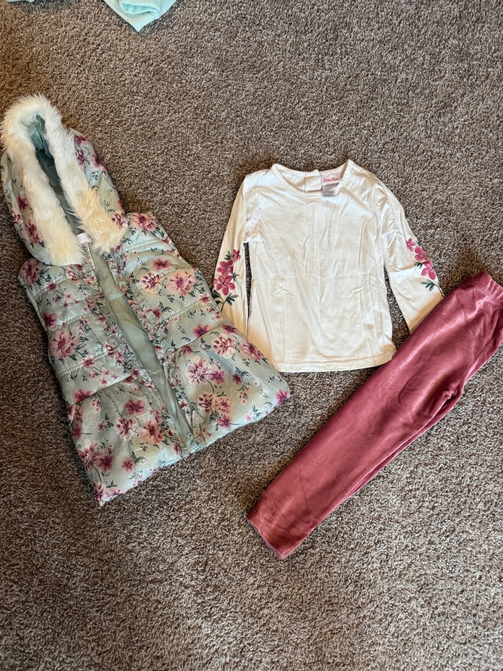 Girls Floral Hooded Puffer Vest - Mint with Pink Floral- 3 piece set